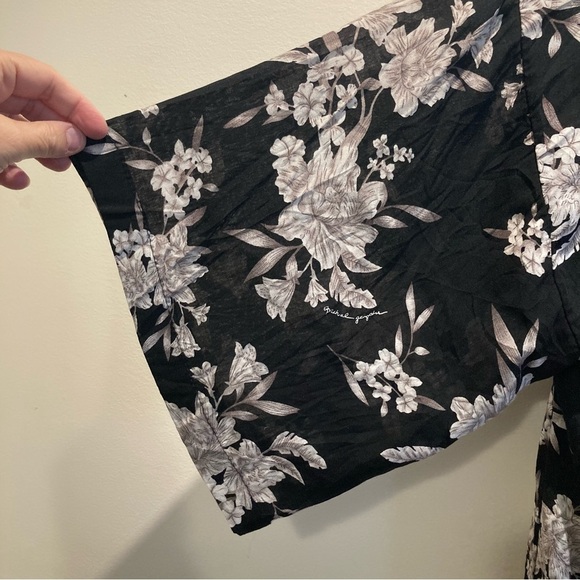 SPIRITUAL GANGSTER Sz  O/S Floral Slinky Pockets Bow Belt Kimono - Picture 5 of 9